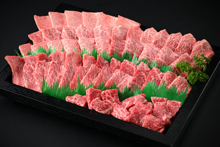 極旨 若狭牛極み贅沢食べ比べ 赤身と霜降の焼肉盛り合わせ 1kg （4-5人前） | 牛若丸精肉店